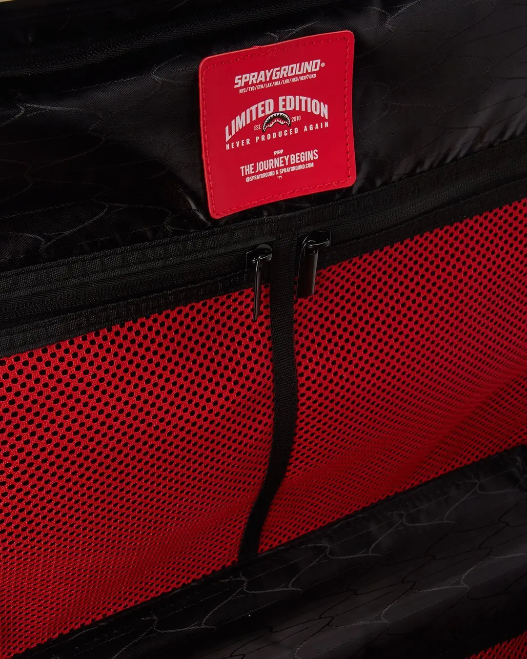 SHARKITECTURE MOLDED 2 PC LUGGAGE SET - Image 35