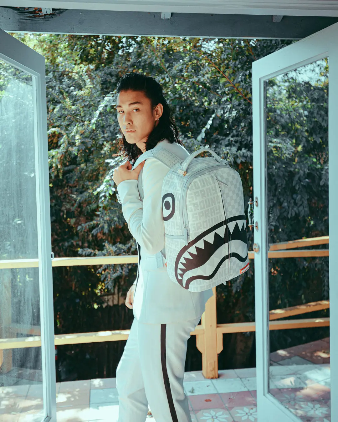 SPLIT THE CHECK (PEARL) BACKPACK (DLXV) - Image 4