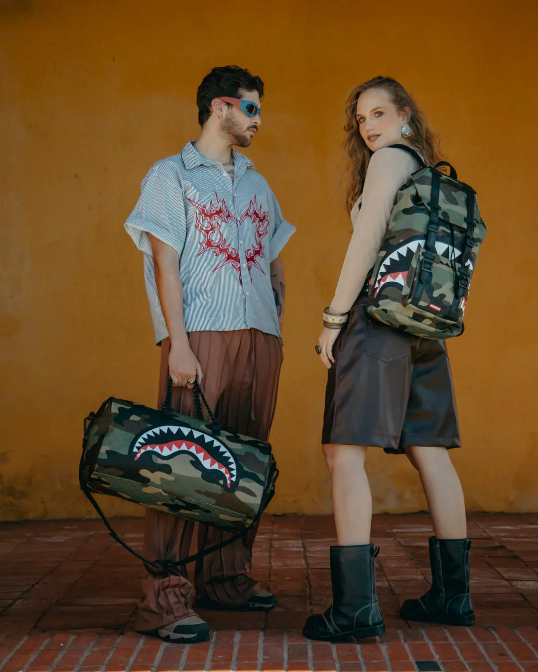 CAMORICH ROYALE CHAIN DUFFLE - Image 4