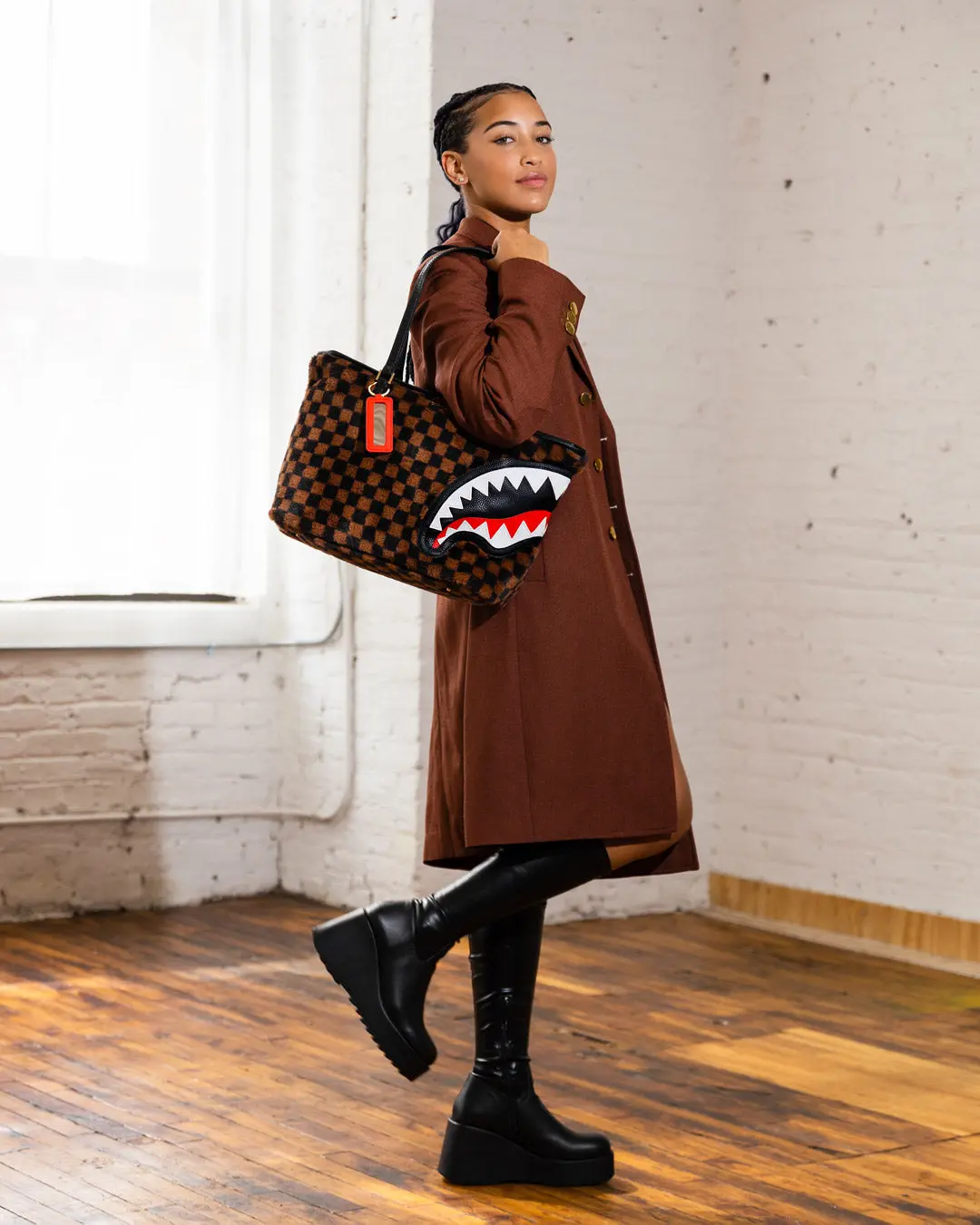 FURRR SHARKS IN PARIS TOTE - Image 6