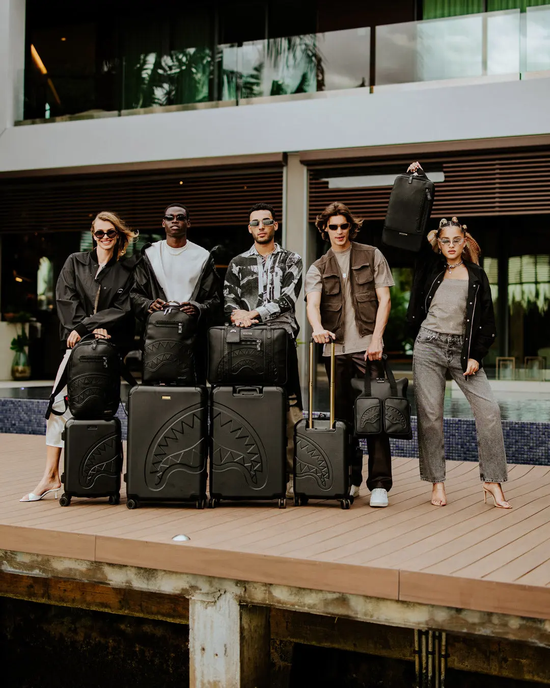 REALITY CHECK SHARKITECTURE CARRY-ON JETBLACK LUGGAGE (GOLD HARDWARE) - Image 8