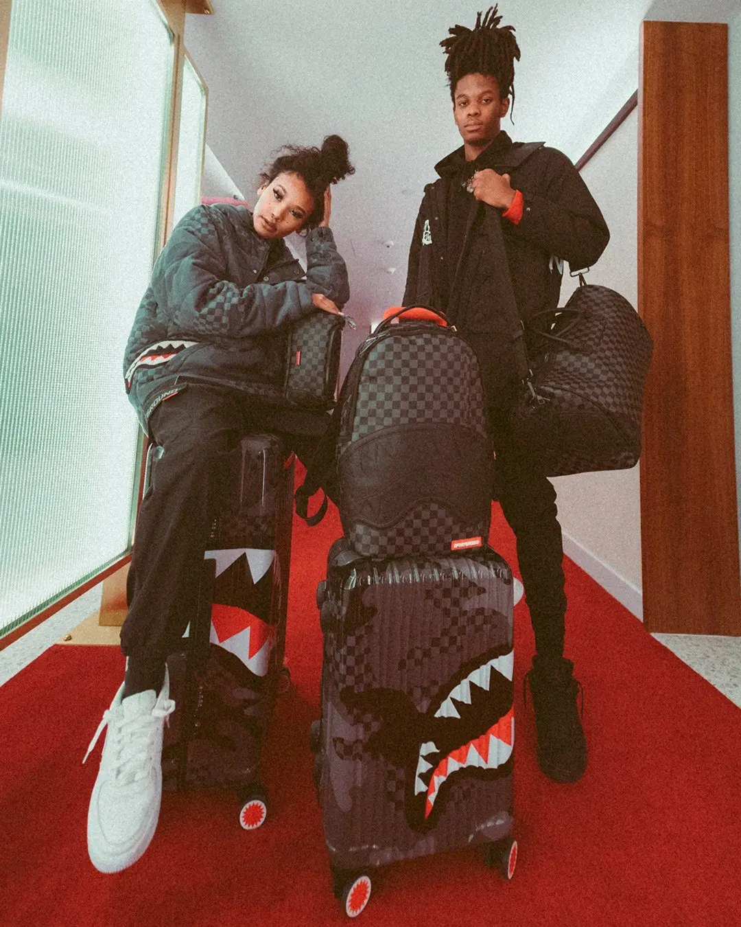 3AM SHARKNAUTICS 29.5” FULL-SIZE LUGGAGE - Image 8