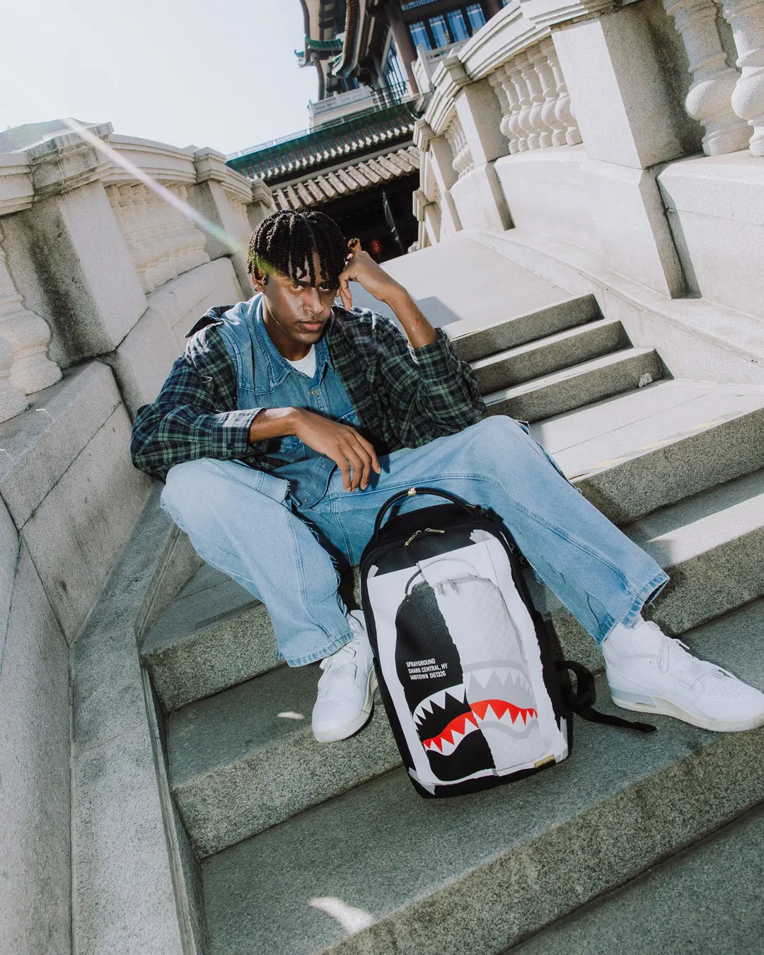 BAG ON BAG OPTICAL ILLUSION SHARKS IN PARIS BACKPACK - Image 2