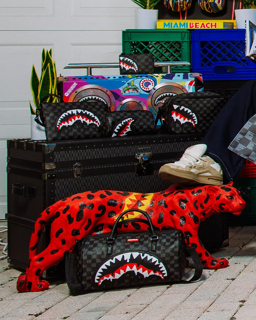 SHARKS IN PARIS THUNDERDRIP MINI DUFFLE - Image 2