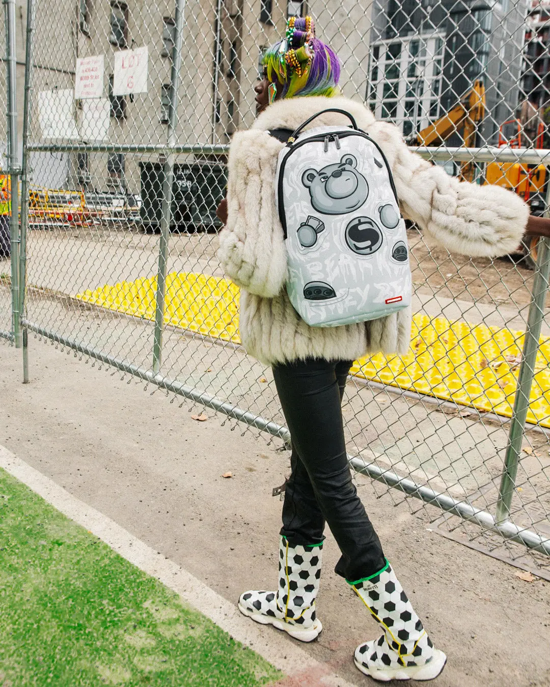 MONEY BEAR CHILLTIME BACKPACK - Image 6