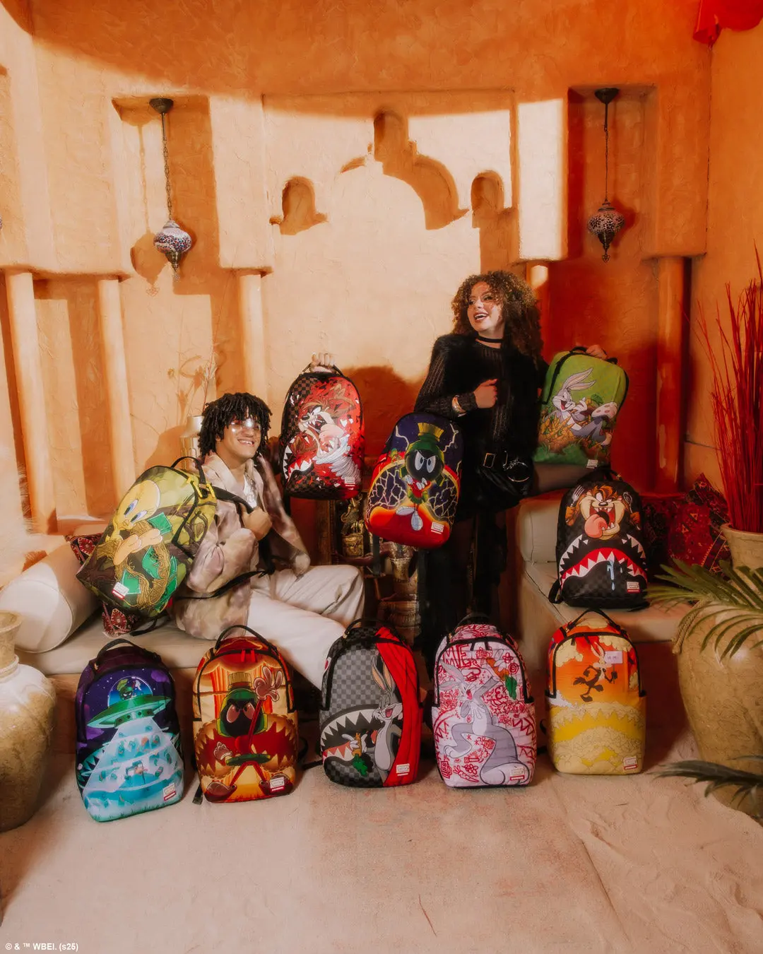 LOONEY TUNES BUGS CHILLER BACKPACK - Image 4