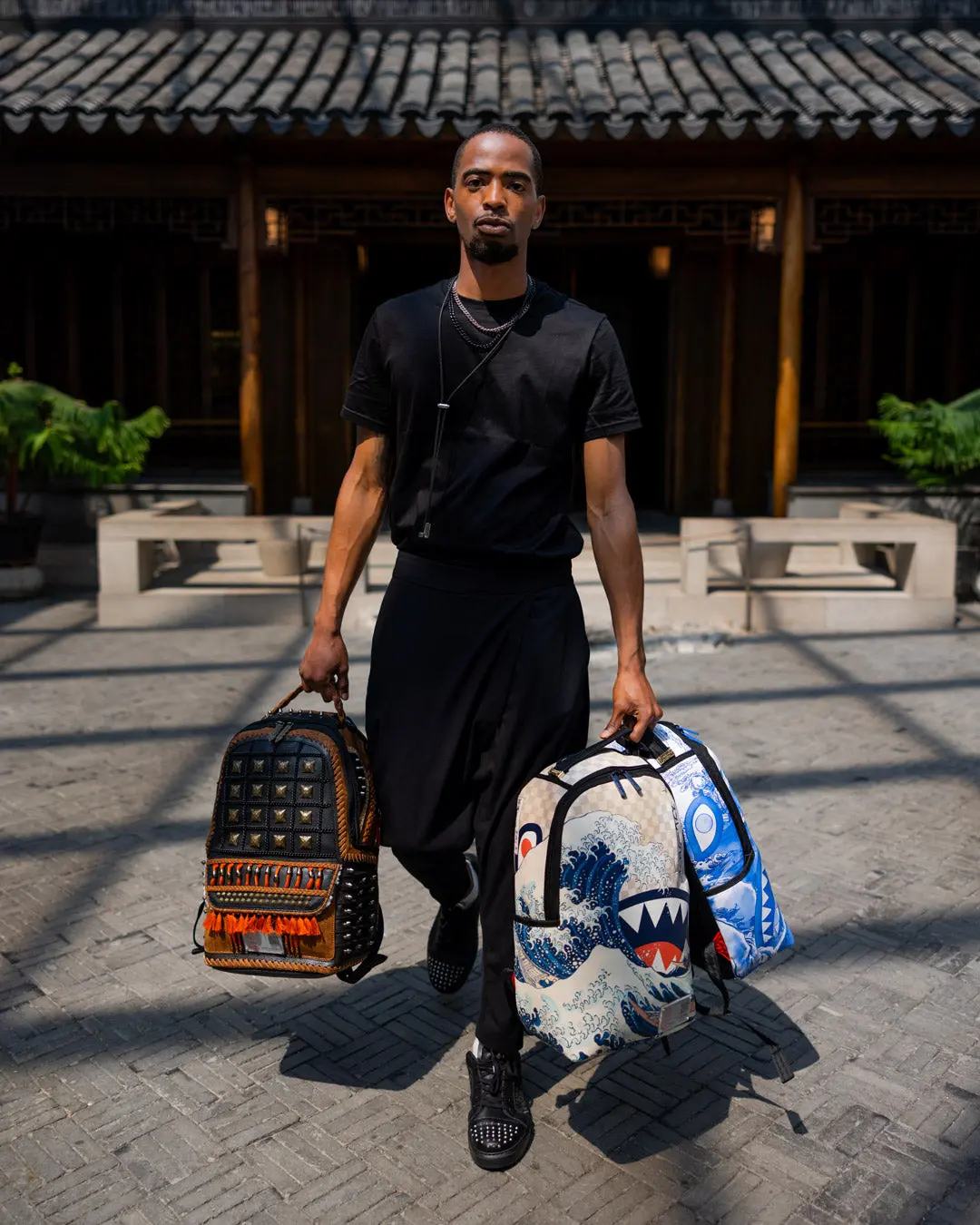 THE MET HOKUSAI GREAT WAVE BACKPACK - Image 12